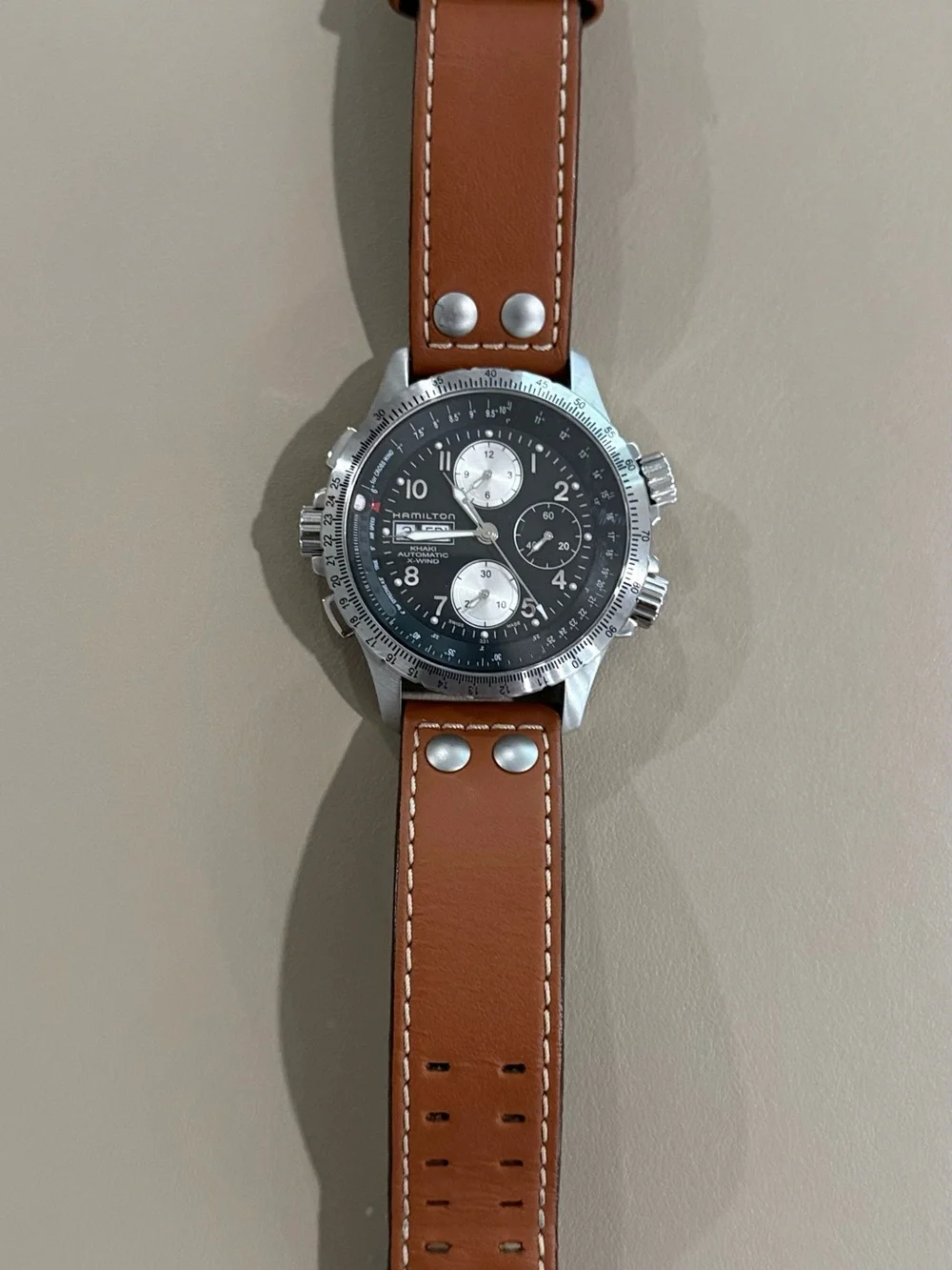 Hamilton pilot style